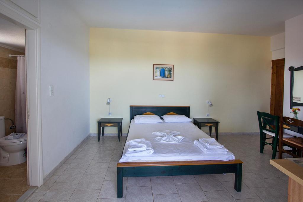 Pinelopi Apartments Georgioupoli Bagian luar foto