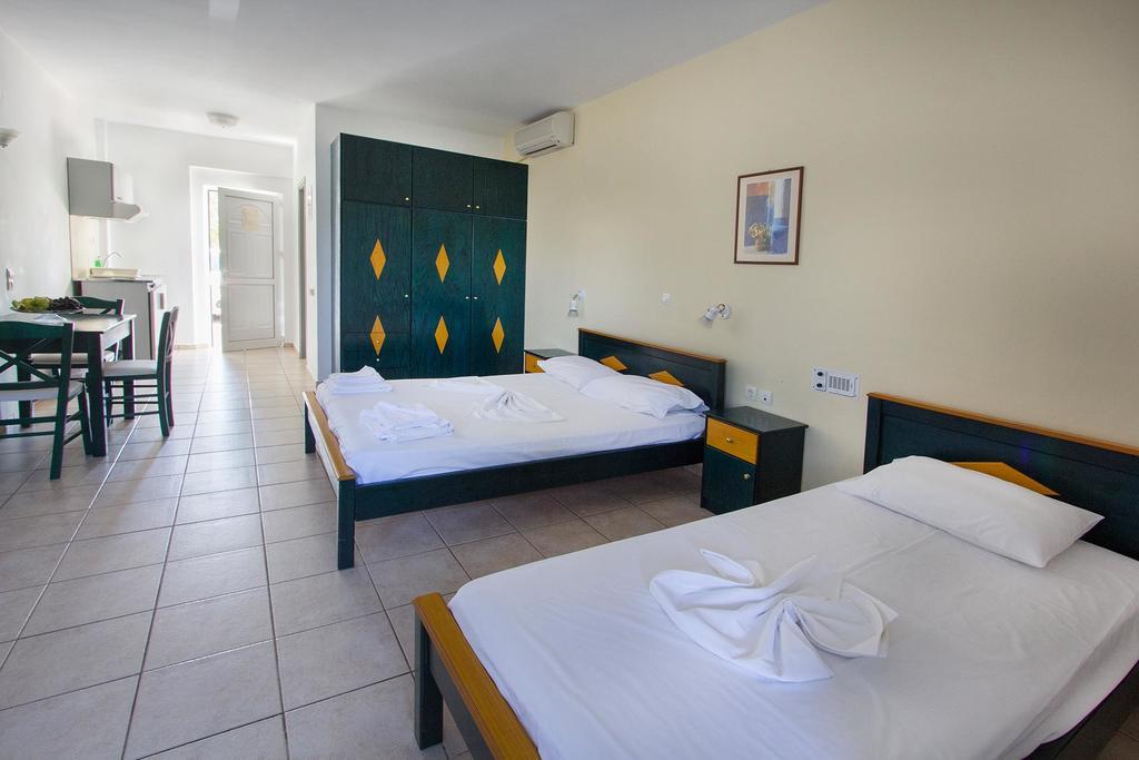 Pinelopi Apartments Georgioupoli Bagian luar foto
