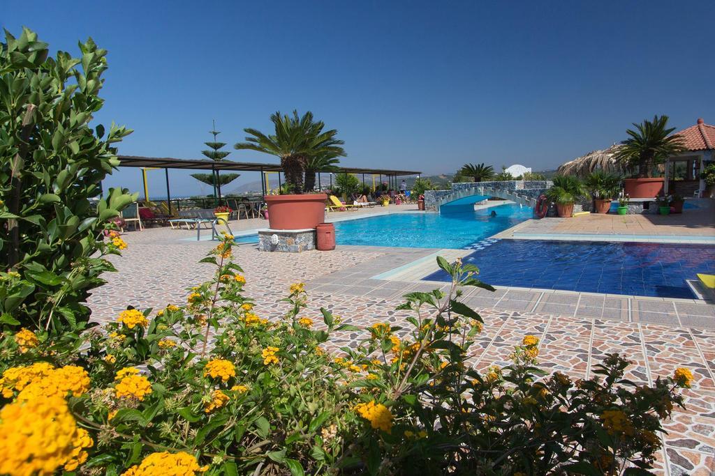 Pinelopi Apartments Georgioupoli Bagian luar foto