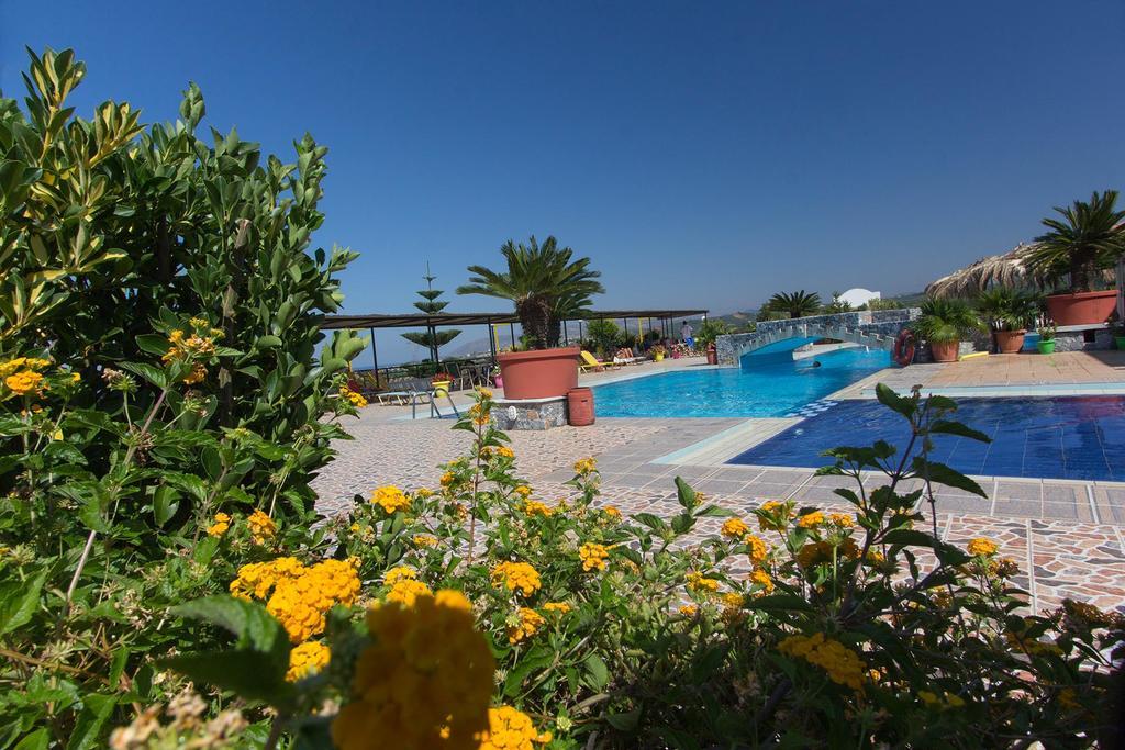 Pinelopi Apartments Georgioupoli Bagian luar foto