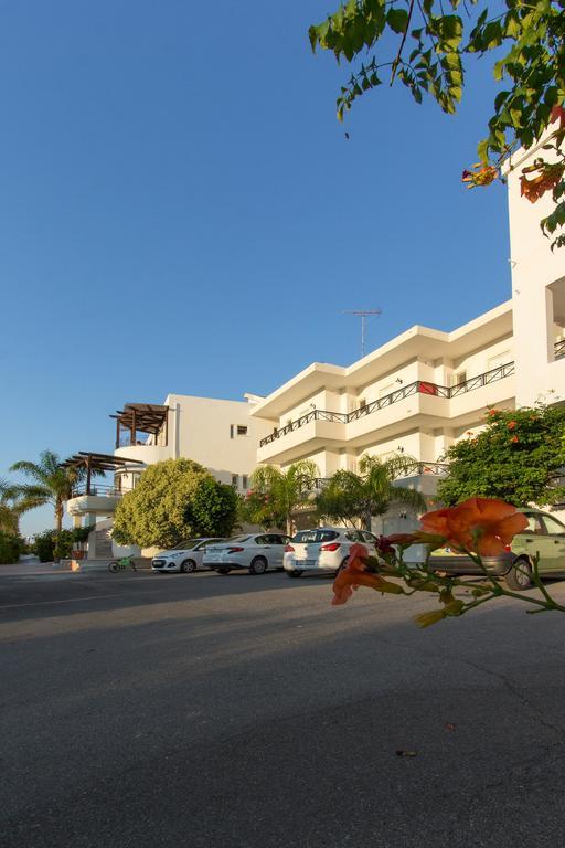 Pinelopi Apartments Georgioupoli Bagian luar foto