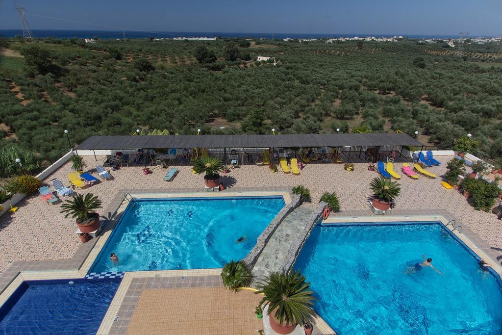 Pinelopi Apartments Georgioupoli Bagian luar foto
