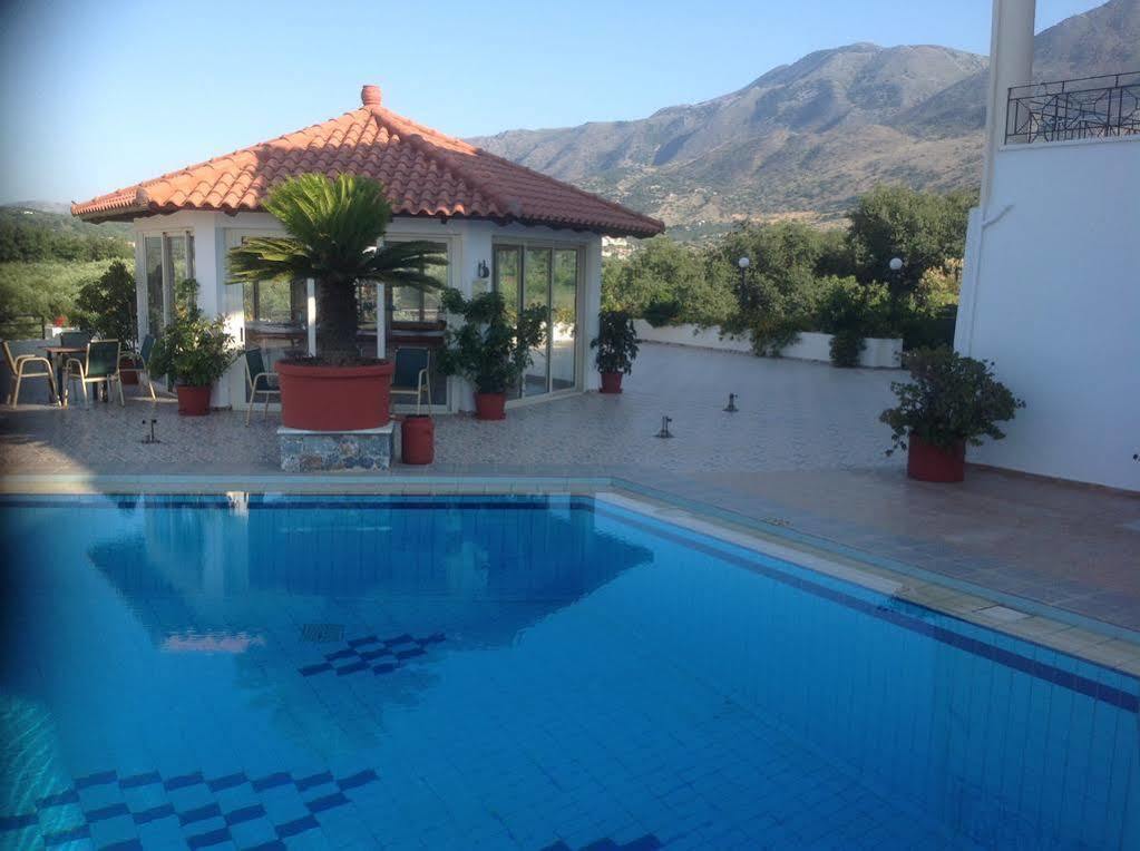 Pinelopi Apartments Georgioupoli Bagian luar foto