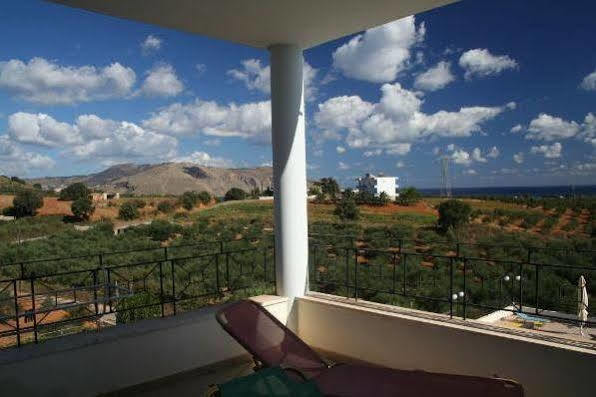 Pinelopi Apartments Georgioupoli Bagian luar foto